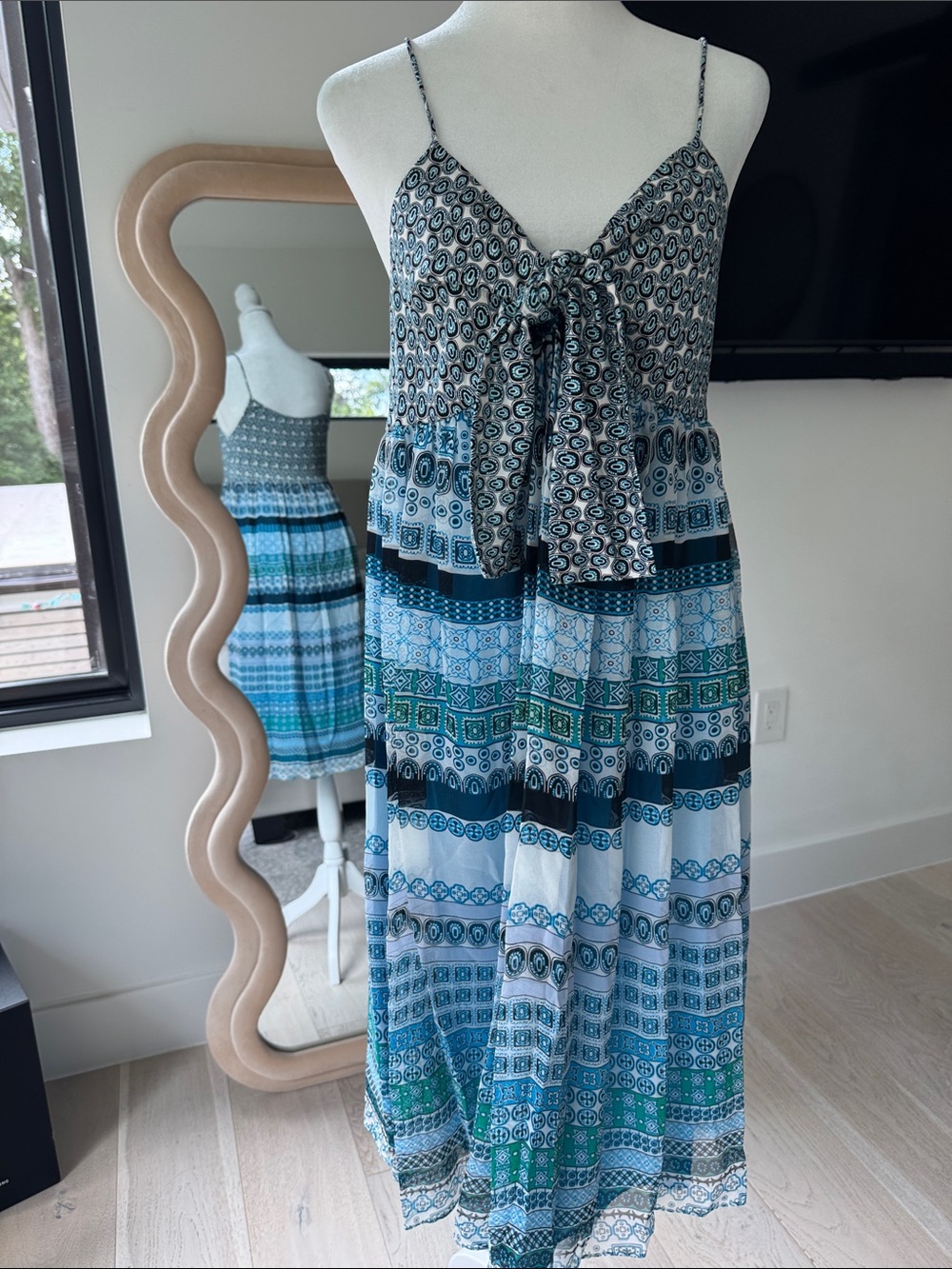Like New DVF Patterned Silk/Chiffon Tie Front Sundress